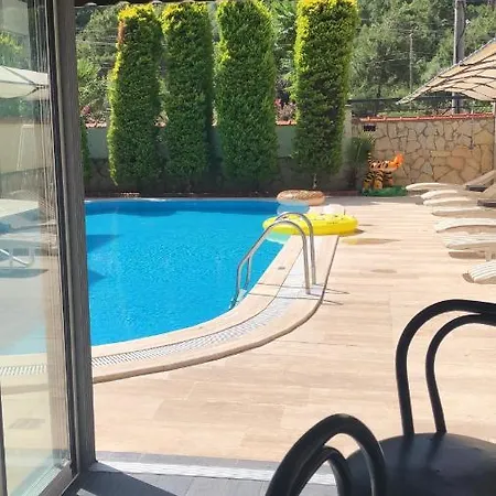 Belmaris מלון דירות מרמריס
